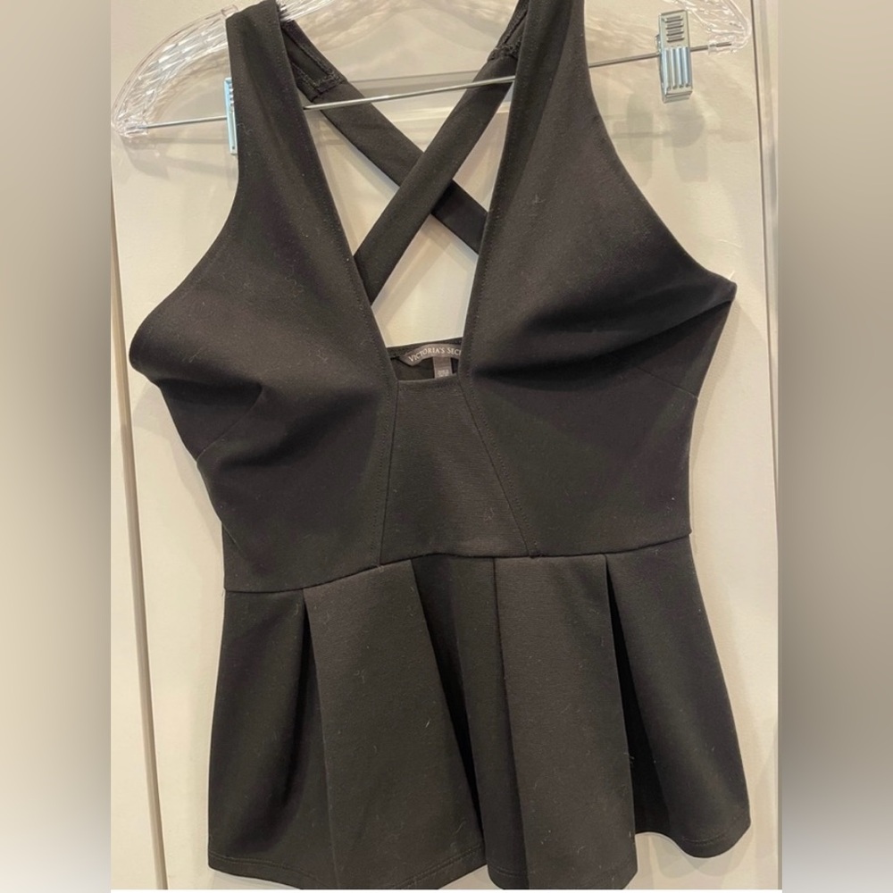 Victoria’s Secret Keyhole Criss Cross Front Pleated Sexy Strappy Top Tank Small